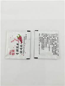 全自動調(diào)料粉包裝機是市面上比較常見的包裝機類型之一?